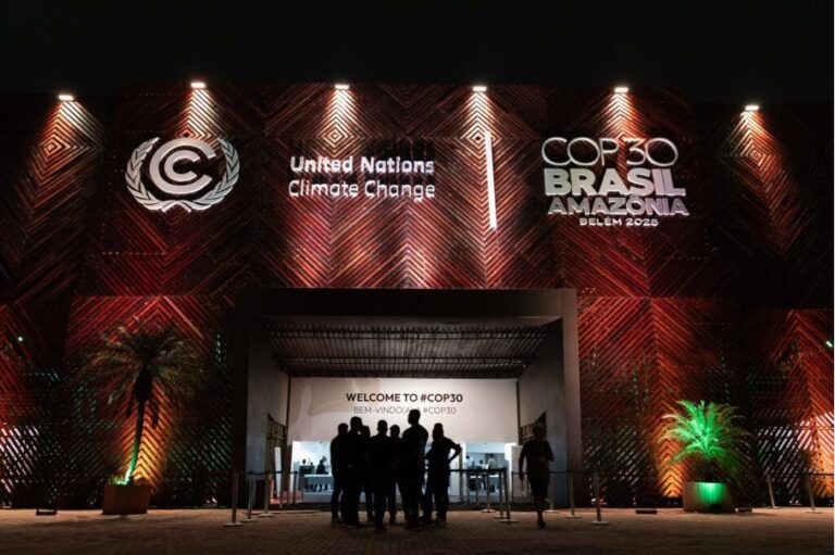 1. COP30, ‘Şimdiye kadarki en ölümcül talk show’ olarak alay konusu oldu.