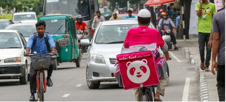 Yapay Zeka  çalışma koşullarını şimdiden nasıl yeniden şekillendiriyor?